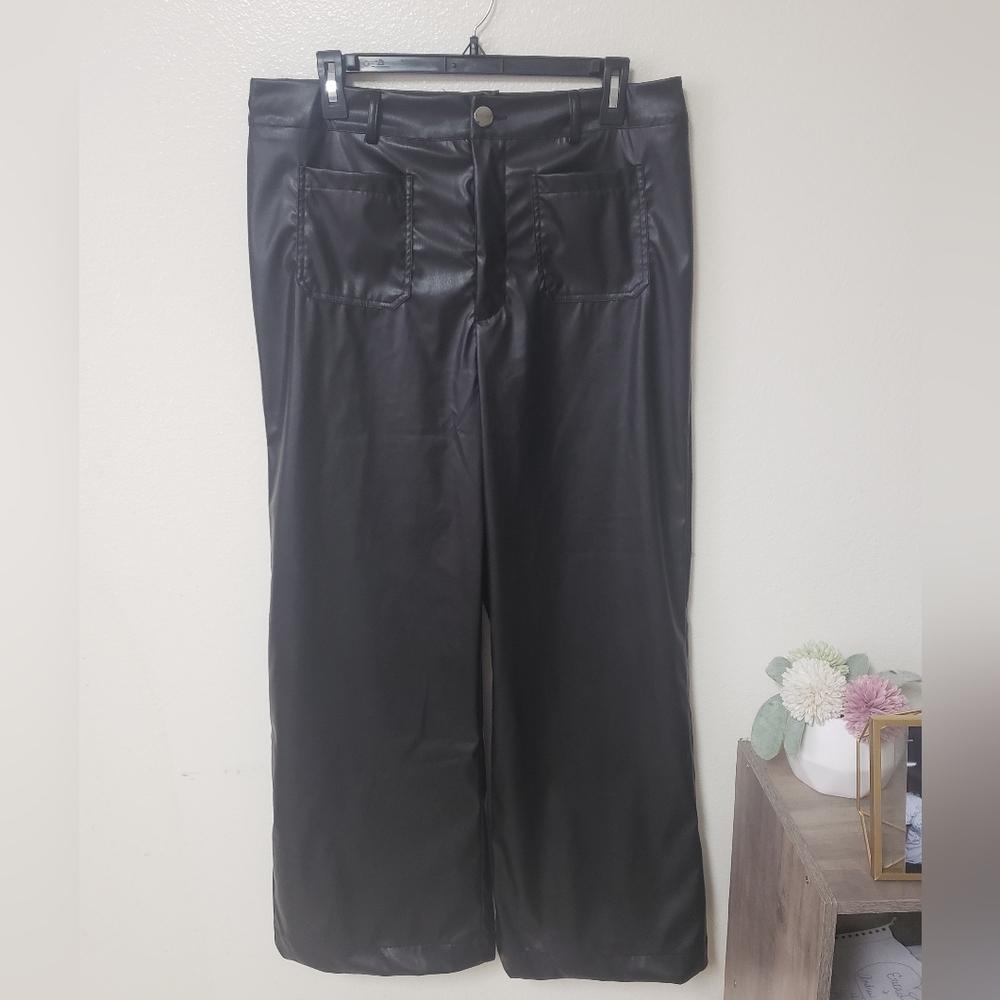 High Waist PU Leather Crop Wide Leg Pants - Picture 2 of 6
